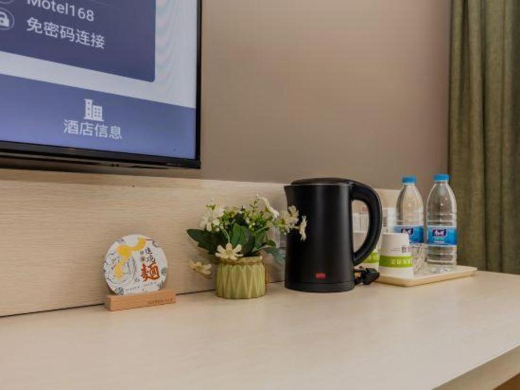Home Inn Plus Shanghai New International Expo Center Yushan Road Yuanshen Sports Екстер'єр фото